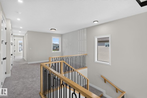 4272 Charles Close Sw, Edmonton, AB - Indoor Photo Showing Other Room