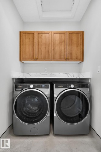 4272 Charles Close Sw, Edmonton, AB - Indoor Photo Showing Laundry Room