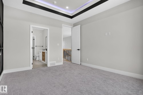 4272 Charles Close Sw, Edmonton, AB - Indoor Photo Showing Other Room