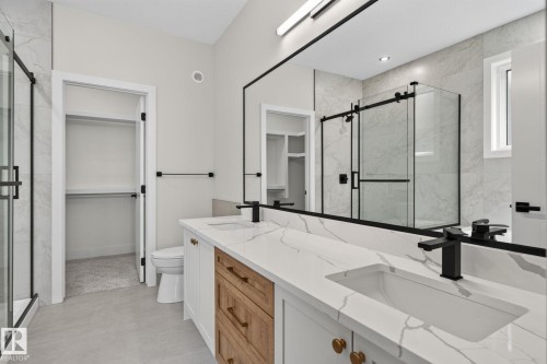 4272 Charles Close Sw, Edmonton, AB - Indoor