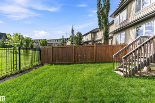 5811 Mullen Place Nw, Edmonton, AB - Outdoor