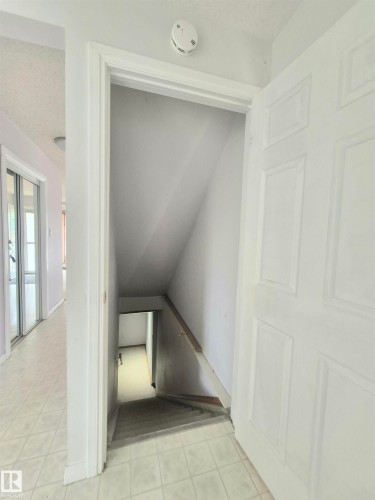 3801 33 Avenue, Leduc, AB - Indoor Photo Showing Other Room