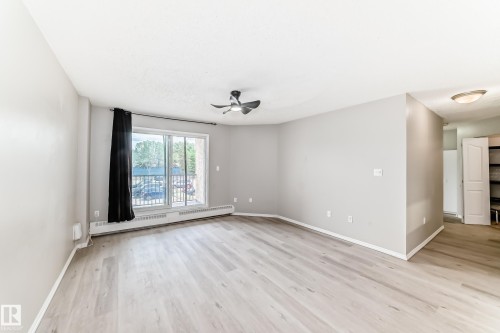 2508 50 Street Nw, Edmonton, AB - Indoor Photo Showing Other Room