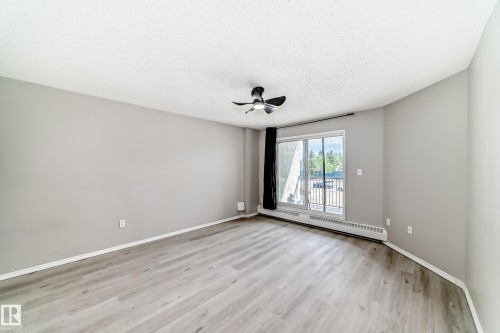 2508 50 Street Nw, Edmonton, AB - Indoor Photo Showing Other Room