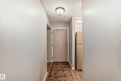 2508 50 Street Nw, Edmonton, AB - Indoor Photo Showing Other Room