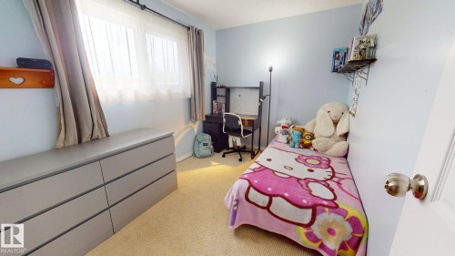 7935 22 Avenue Nw, Edmonton, AB - Indoor Photo Showing Bedroom
