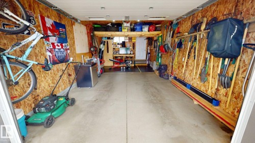 7935 22 Avenue Nw, Edmonton, AB - Indoor