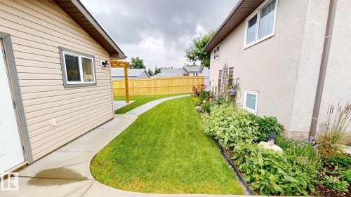 7935 22 Avenue Nw, Edmonton, AB - Outdoor With Exterior
