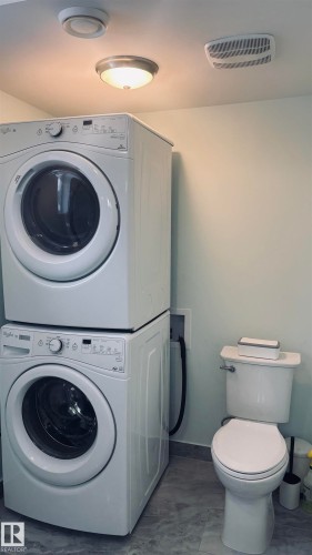 7935 22 Avenue Nw, Edmonton, AB - Indoor Photo Showing Laundry Room