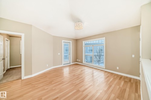 #48 150 Edwards Dr Sw, Edmonton, AB - Indoor Photo Showing Other Room