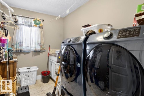 531064 Range Road 174, Rural Lamont County, AB - Indoor Photo Showing Laundry Room