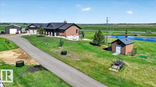 531064 Range Road 174, Rural Lamont County, AB - Outdoor
