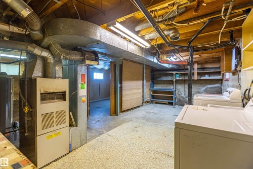 10013 98 Avenue, Morinville, AB - Indoor Photo Showing Basement