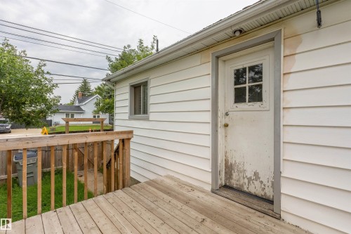 10013 98 Avenue, Morinville, AB - Outdoor With Exterior
