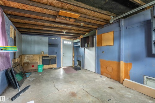 10013 98 Avenue, Morinville, AB - Indoor Photo Showing Basement