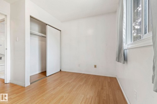 3122 142 Avenue Nw, Edmonton, AB - Indoor Photo Showing Other Room