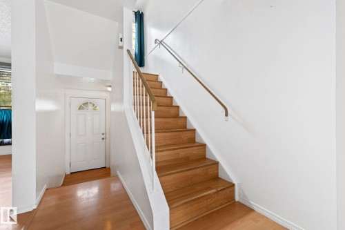 3122 142 Avenue Nw, Edmonton, AB - Indoor Photo Showing Other Room