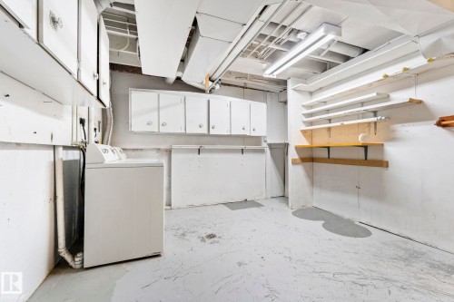 3122 142 Avenue Nw, Edmonton, AB - Indoor Photo Showing Laundry Room