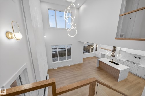 4276 Charles Close Sw, Edmonton, AB - Indoor Photo Showing Other Room