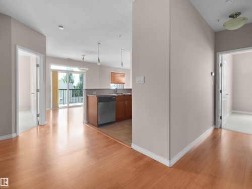 #241 2503 Hanna Cres Nw, Edmonton, AB - Indoor