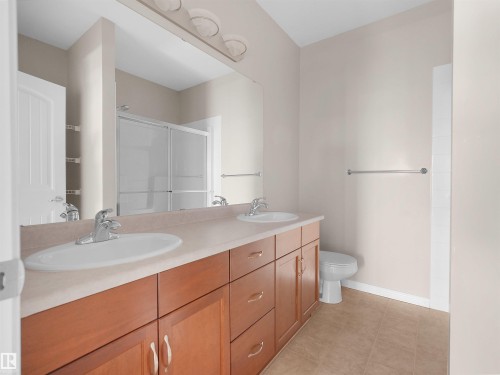 #241 2503 Hanna Cres Nw, Edmonton, AB - Indoor Photo Showing Bathroom