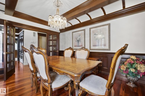 322 Caldwell Close Nw, Edmonton, AB - Indoor Photo Showing Dining Room