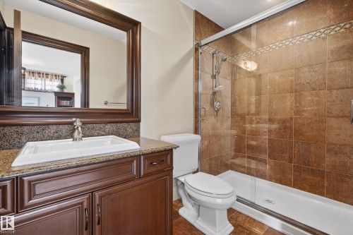 322 Caldwell Close Nw, Edmonton, AB - Indoor Photo Showing Bathroom