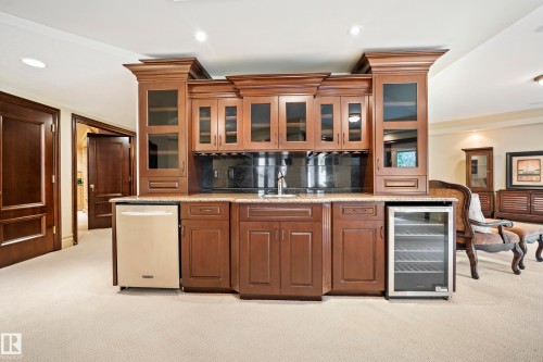 322 Caldwell Close Nw, Edmonton, AB - Indoor