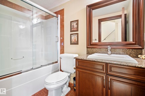 322 Caldwell Close Nw, Edmonton, AB - Indoor Photo Showing Bathroom