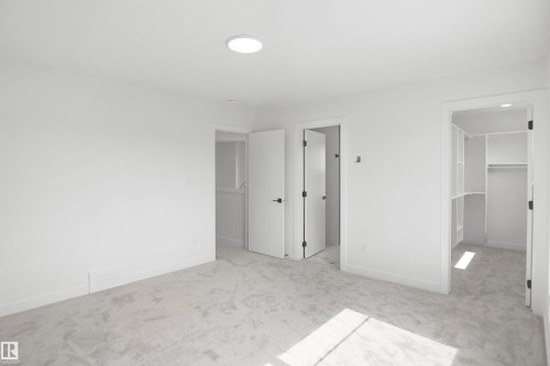 17040 47 Street Nw, Edmonton, AB - Indoor Photo Showing Other Room