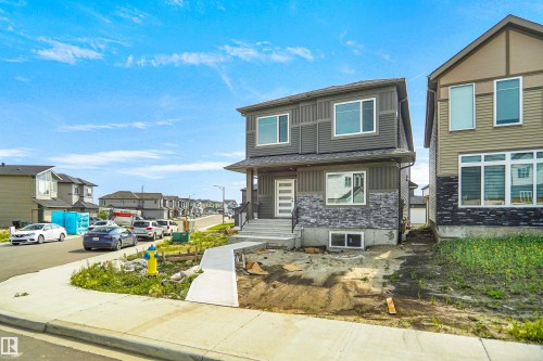 17040 47 Street Nw, Edmonton, AB - Outdoor