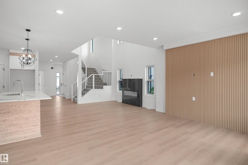 17040 47 Street Nw, Edmonton, AB - Indoor Photo Showing Other Room