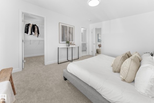 1424 Cristall Place Sw, Edmonton, AB - Indoor Photo Showing Bedroom