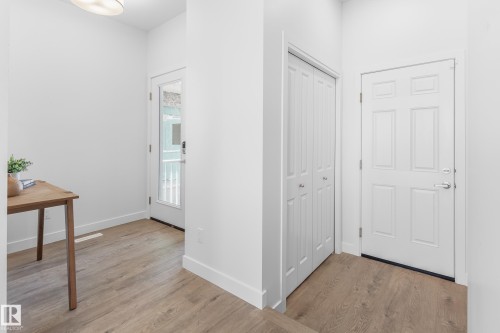 1424 Cristall Place Sw, Edmonton, AB - Indoor Photo Showing Other Room
