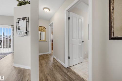 28 Norfolk Close, St. Albert, AB - Indoor Photo Showing Other Room