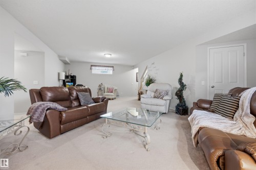 28 Norfolk Close, St. Albert, AB - Indoor Photo Showing Other Room