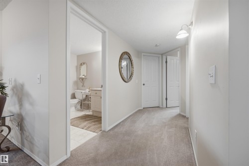 28 Norfolk Close, St. Albert, AB - Indoor Photo Showing Other Room