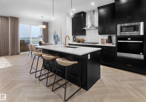 1124 Cristall Crescent Sw, Edmonton, AB - Indoor Photo Showing Kitchen With Upgraded Kitchen