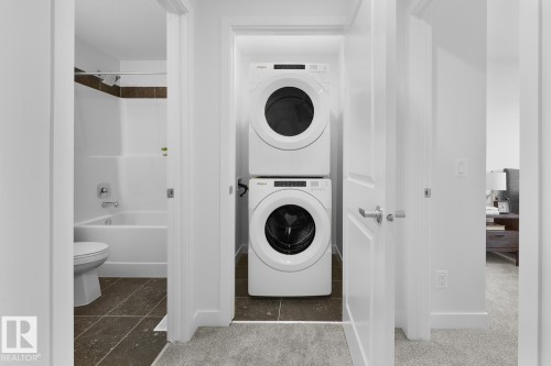 224 Chappelle Drive Sw, Edmonton, AB - Indoor Photo Showing Laundry Room