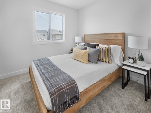224 Chappelle Drive Sw, Edmonton, AB - Indoor Photo Showing Bedroom