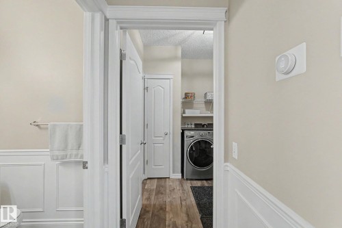 5632 201 St Nw, Edmonton, AB - Indoor Photo Showing Laundry Room