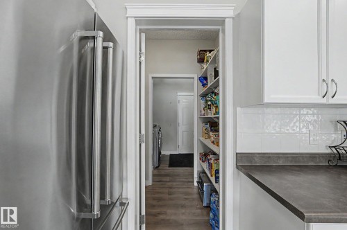 5632 201 St Nw, Edmonton, AB - Indoor
