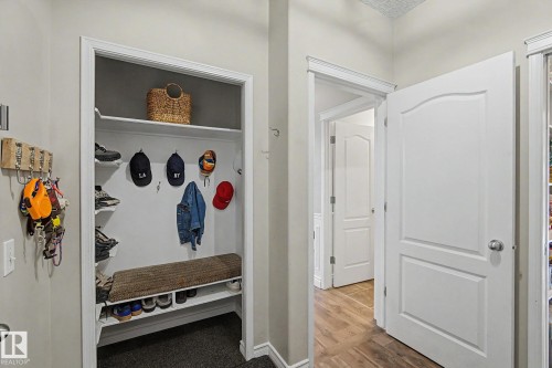 5632 201 St Nw, Edmonton, AB - Indoor Photo Showing Other Room