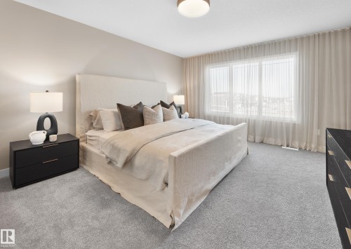 5636 Hawthorn Way Sw, Edmonton, AB - Indoor Photo Showing Bedroom