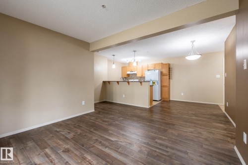 #106 1188 Hyndman Rd Nw, Edmonton, AB - Indoor Photo Showing Other Room