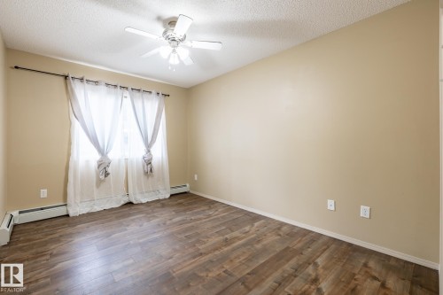 #106 1188 Hyndman Rd Nw, Edmonton, AB - Indoor Photo Showing Other Room