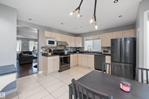 11630 167B Avenue Nw, Edmonton, AB - Indoor Photo Showing Kitchen With Double Sink