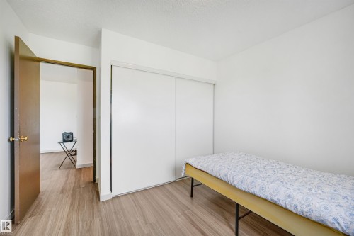 #410 5065 31 Av Nw, Edmonton, AB - Indoor Photo Showing Bedroom