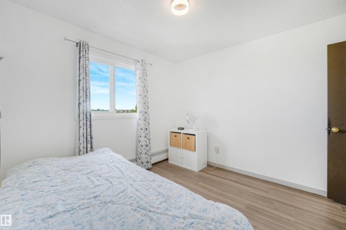 #410 5065 31 Av Nw, Edmonton, AB - Indoor Photo Showing Bedroom