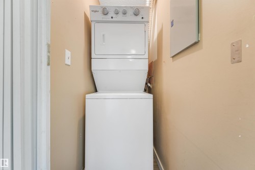 #410 5065 31 Av Nw, Edmonton, AB - Indoor Photo Showing Laundry Room